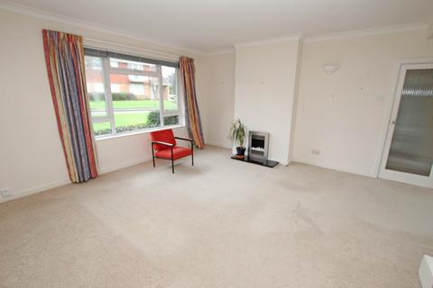 3 Collington Close, Eastbourne, BN20 7EX