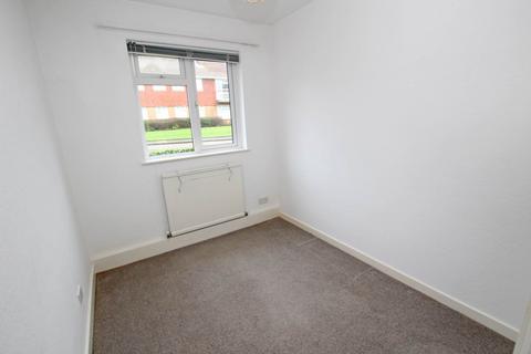 3 Collington Close, Eastbourne, BN20 7EX