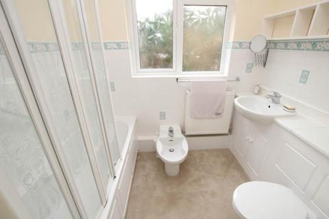 3 Collington Close, Eastbourne, BN20 7EX