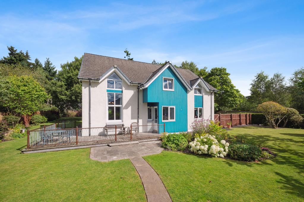 Golf Course Road, Blairgowrie, Perthshire, PH10 6LF 4 bed detached