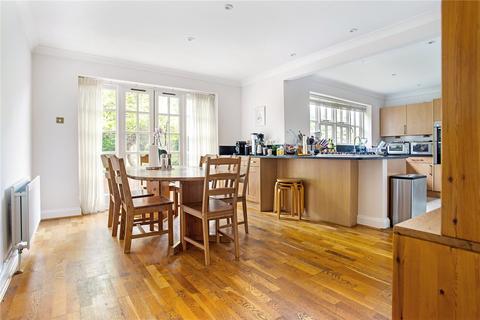 3 Uplands Drive, Oxshott, Leatherhead, KT22 0JD