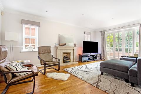 3 Uplands Drive, Oxshott, Leatherhead, KT22 0JD