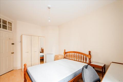 3 bedroom apartment to rent, Queen Alexandra Mansions, Kings Cross, WC1H