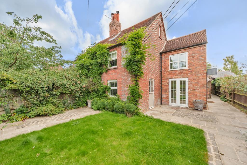 Watlington, Oxfordshire, OX49 3 bed semidetached house for sale £600,000