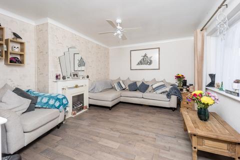 3 Romney Road, Northfleet, Gravesend, DA11 8NJ
