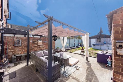 3 Romney Road, Northfleet, Gravesend, DA11 8NJ