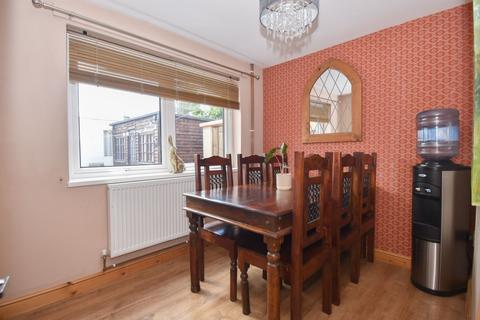 2 bedroom end of terrace house for sale - Sunbury Green, Thurnby