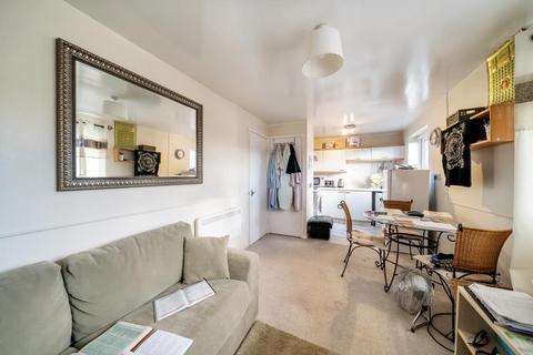 1 bedroom flat for sale, Windsor,  Berkshire,  SL4