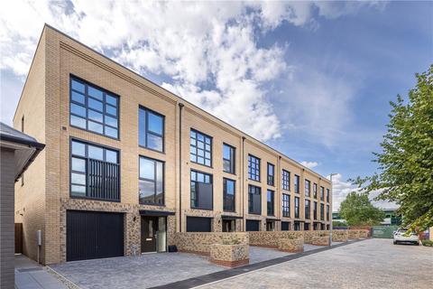 4 bedroom end of terrace house for sale - Granary & Chapel, Tamworth Road, Hertford, Hertfordshire