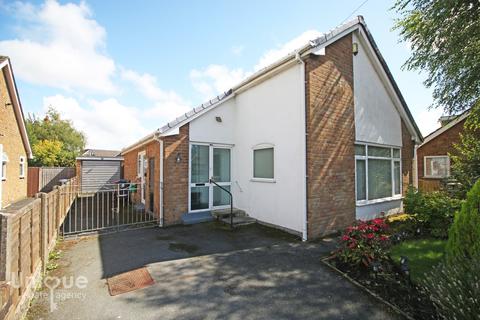 2 Clifton Close, Thornton-cleveleys, FY5 4NG