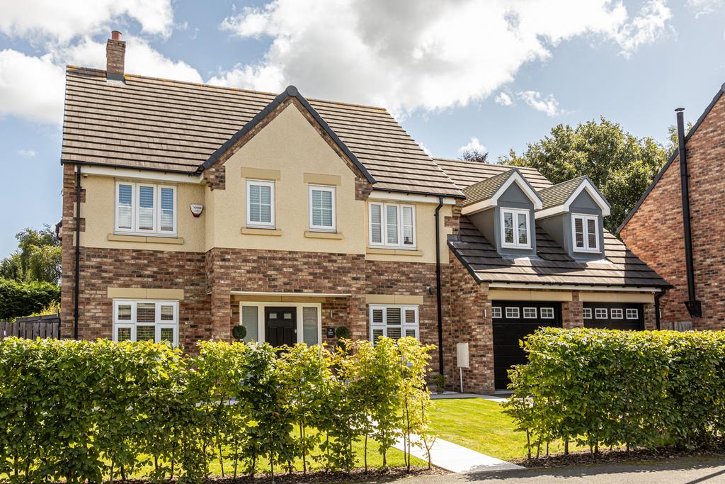 11 Siskin Drive, Corbridge, Northumberland NE45 4 bed detached house for sale £775,000