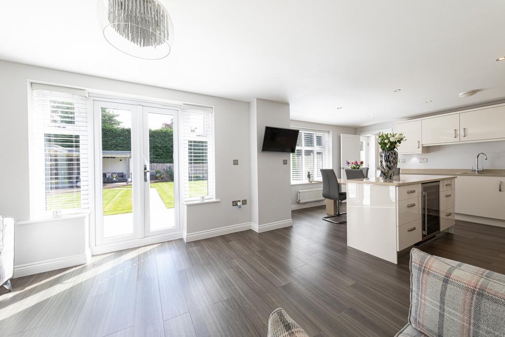 11 Siskin Drive, Corbridge, Northumberland NE45 4 bed detached house