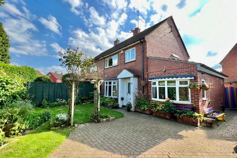 19 Ainsty Crescent, Wetherby, LS22 7QP