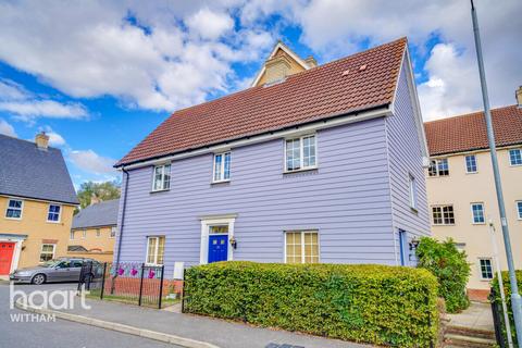 37 Bramble Road, Witham, CM8 2GX