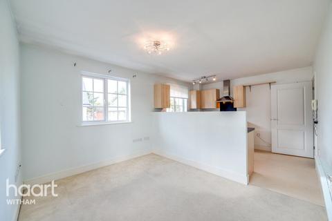 37 Bramble Road, Witham, CM8 2GX