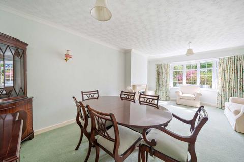 16 Burnards Field Road, Colyton, EX24 6PF