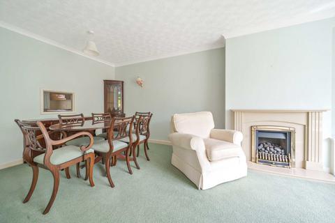 16 Burnards Field Road, Colyton, EX24 6PF
