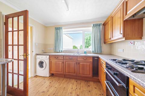 16 Burnards Field Road, Colyton, EX24 6PF