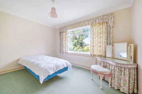 16 Burnards Field Road, Colyton, EX24 6PF