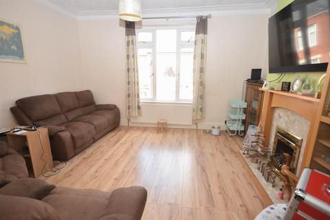 2 bedroom flat for sale, May Street, South Shields