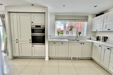 33 Pentagon Way, Wetherby, LS22 6AU
