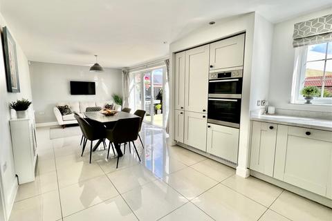 33 Pentagon Way, Wetherby, LS22 6AU