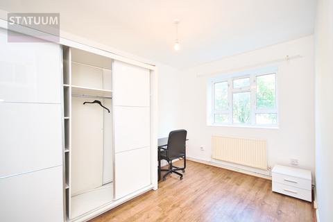 3 bedroom flat to rent, Devons Road, Bow, London, E3