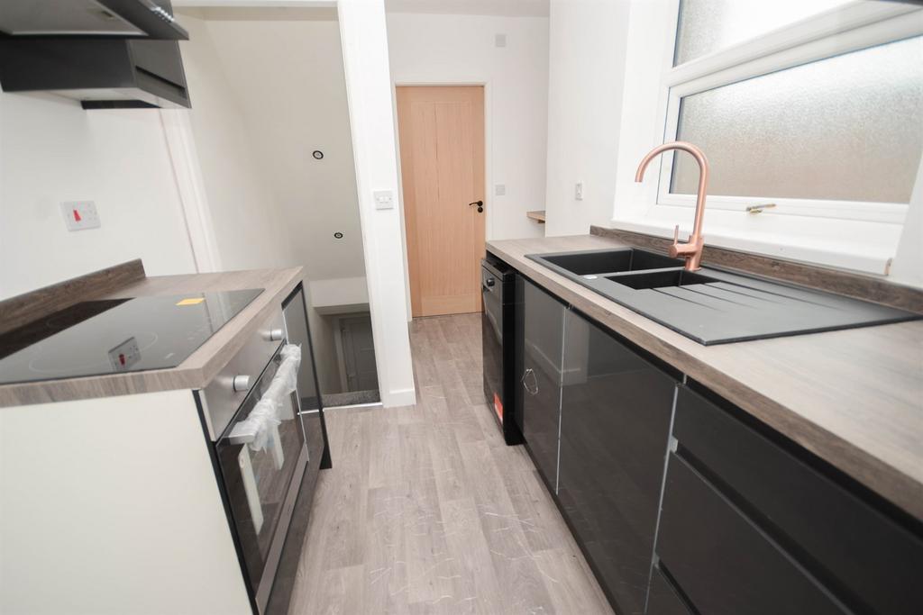 Leighton Street, South Shields 3 bed flat for sale £100,000