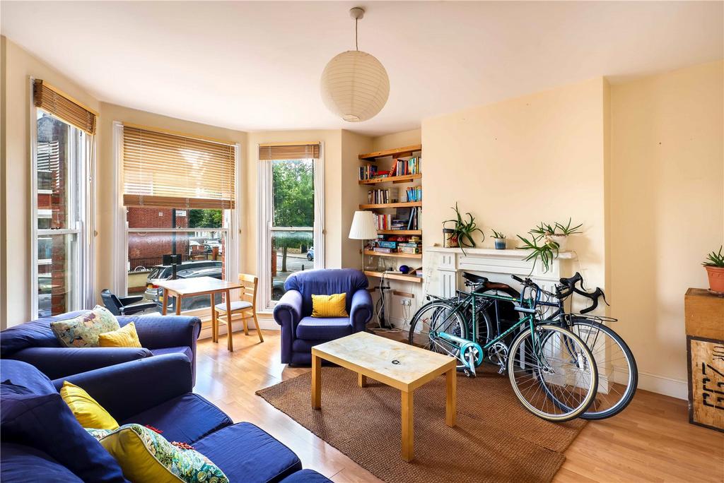 House in London - View 2