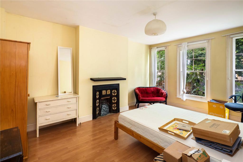 House in London - View 5