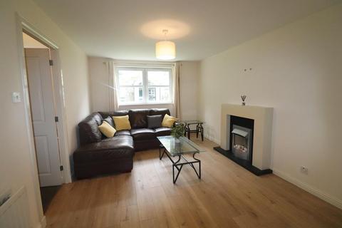 2 bedroom ground floor maisonette to rent, South College Street, Aberdeen, AB11