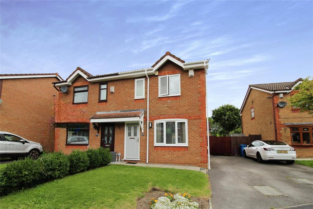 Foxglove Avenue, Halewood, Liverpool, L26 3 bed semidetached house for