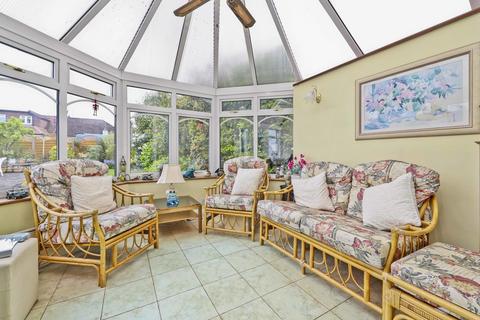 46 Lime Grove, Ruislip, HA4 8RY
