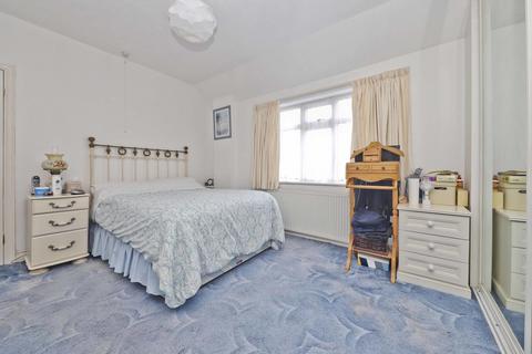46 Lime Grove, Ruislip, HA4 8RY