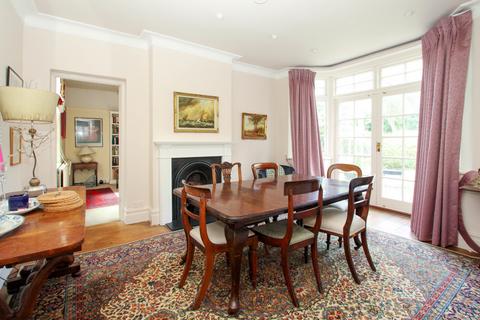 6 High View, Pinner, HA5 3PA