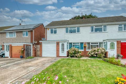 8 Augustine Avenue, Studley, B80 7JP