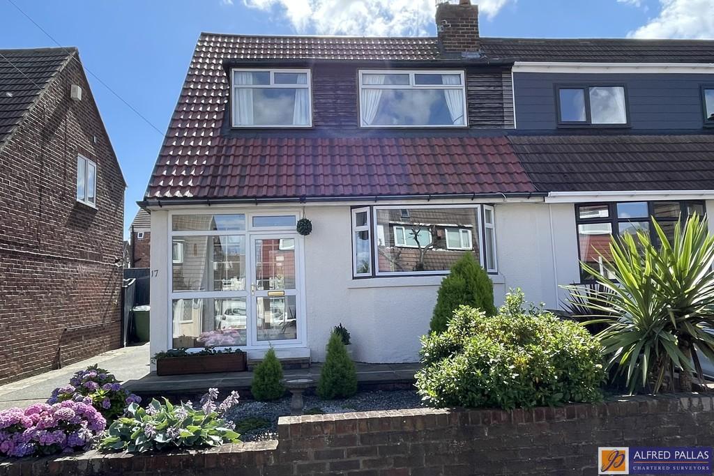Cedarwood Grove, Tunstall 3 bed semidetached house for sale £179,950