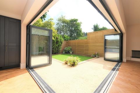 138 Towncourt Lane, Petts Wood, Orpington, BR5 1EJ