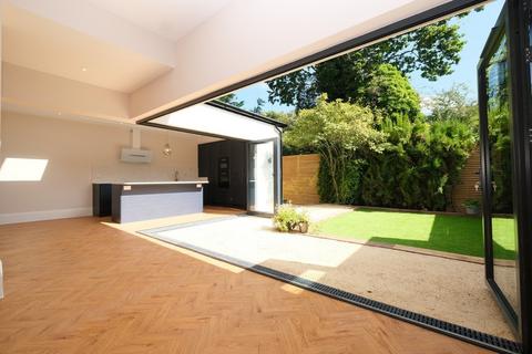 138 Towncourt Lane, Petts Wood, Orpington, BR5 1EJ