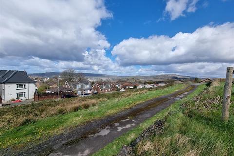 Farm house for sale - Crynallt Road, Crynallt, Cimla Neath