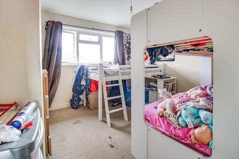 3 Bembridge Close, Swindon, SN3 2PG
