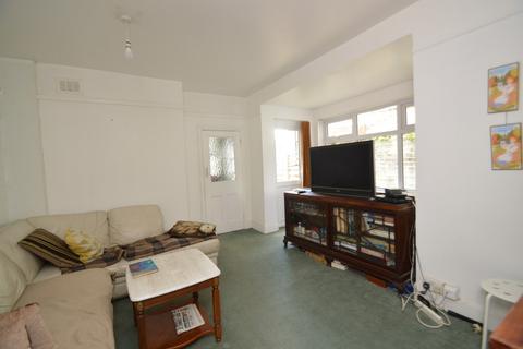 17 Vernham Road, London, SE18 3EY