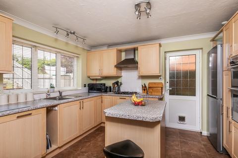 3 bedroom detached house for sale - Cloverbank, Kings Worthy, Winchester, SO23
