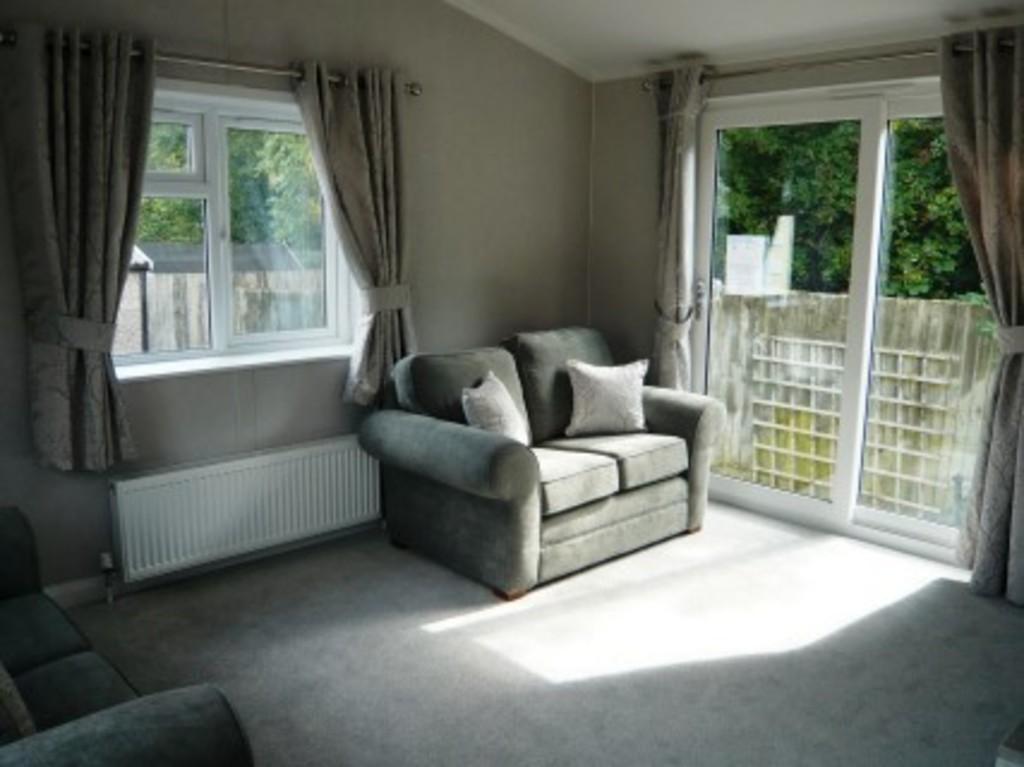 Green Lane, Hucclecote 2 bed park home for sale £169,000