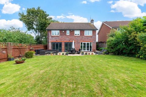 4 bedroom detached house for sale, Martin Road, Wilmington