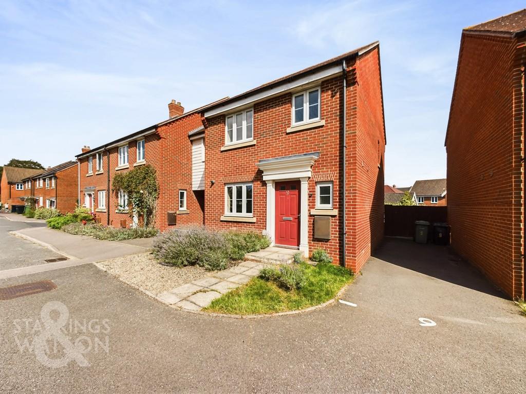 Badger Road, The Hampdens, Norwich 3 bed link detached house for sale £250,000