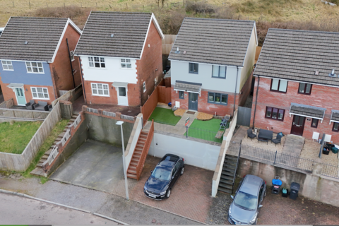 3 bedroom detached house for sale, Oak Road, Blaina, Abertillery. NP133JX.