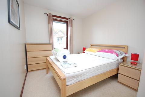 2 bedroom flat to rent, Strawberry Bank Parade, City Centre, Aberdeen, AB11