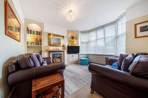 2 bedroom semi-detached house for sale - Close to The Butts