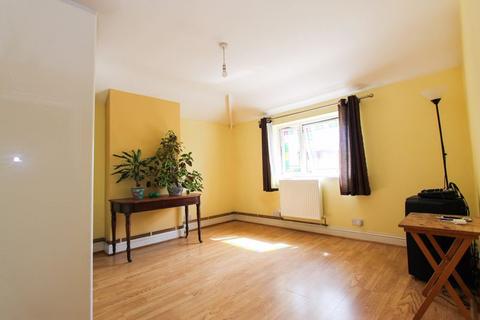 3 bedroom end of terrace house for sale, Greenford, UB6